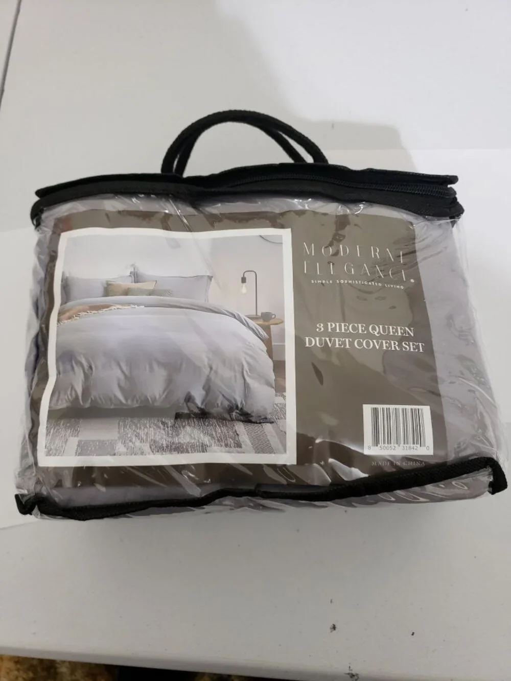 Moderne Elegance gray three piece duvet cover set, size Queen